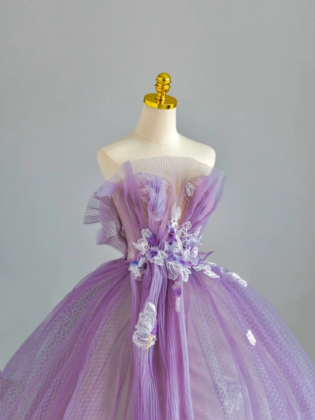 Modest Ball Gown Strapless Lilac Tulle Quinceañera Dress Moda 2000 Long 15 Quinceanera Dresses Ideas Sweet 16 Outfits RB6659