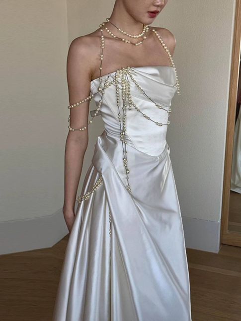 Modest A Line Strapless Sleeveless White Satin Wedding Dress Long Fairytale Autumn Wedding Dresses AU314