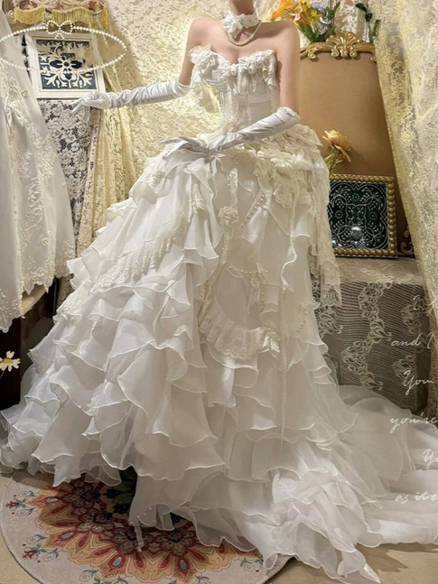 Vintage Ball Gown Strapless Sleeveless Chiffon White Layers Wedding Dress Fairytale Wedding Gown AU325