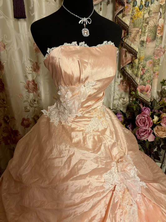 Noble Ball Gown Strapless Blush Pink Taffeta With Lace Ruched Ruffles Long Quinceanera Dresses Sweet 15 16 Birthday Gown AU326