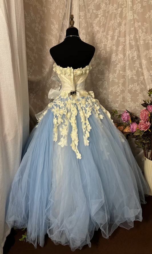 Unique Ball Gown Strapless Blue Tulle With Appliqued Lace Long Quinceanera Dresses Sweet 15 16 Birthday Gown AU331