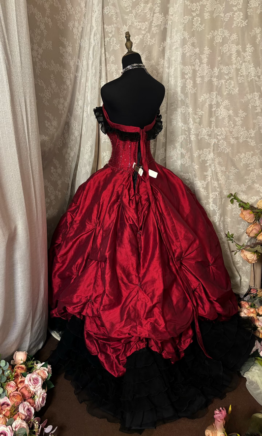 Princess Ball Gown Strapless Burgundy And Black With Ruffles Ruched Long Aesthetic Quinceanera Dresses Sweet 15 16 Birthday Gown AU341
