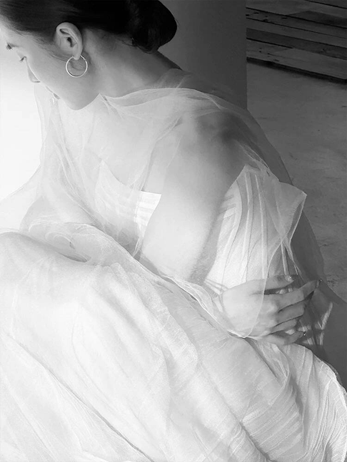 Modest Ball Gown Strapless Sleeveless White Tulle Wedding Dress Brides Dresses Fairytale Wedding Gown AU348