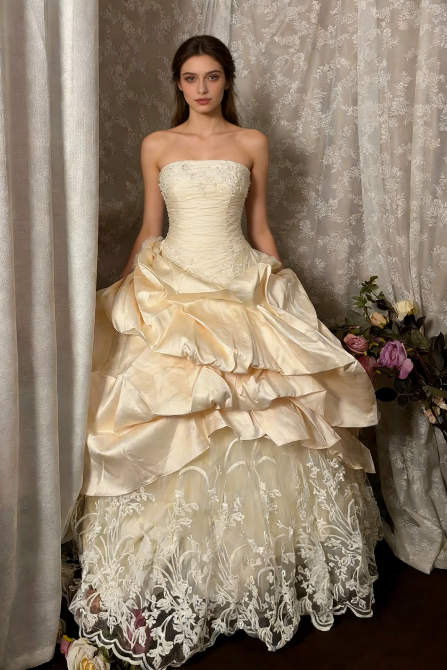 Vintage Elegant Ball Gown Strapless Sleeveless Lace 60s Ivory Multi Layers Long Bride Dress Long Bride Dress Classy Wedding Dresses AU358