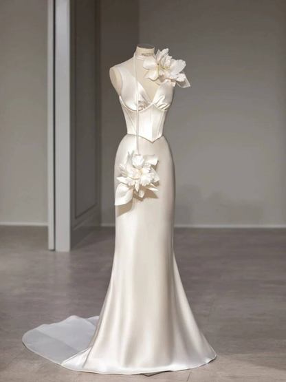 Vintage Mermaid V Neck Satin White Wedding Gown Long Fairytale Bride Gown Wedding Dresses AU363
