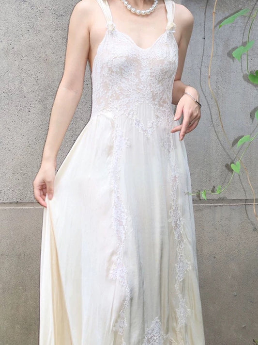 Vintage A line Straps Lace White Wedding Gown Long Fairytale Bride Gown Wedding Dresses AU368