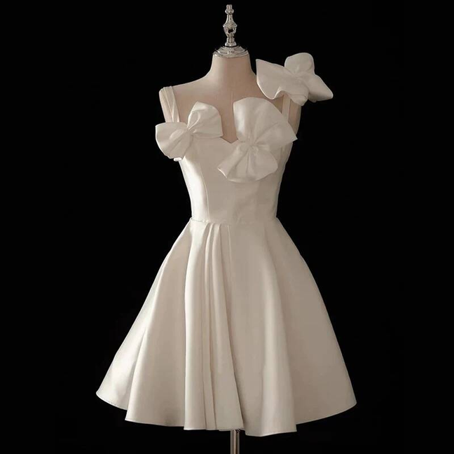 Cute A line Spaghetti Straps White Short 16th Birthday Dress Homecoming Dresses Cocktail Gown AU385