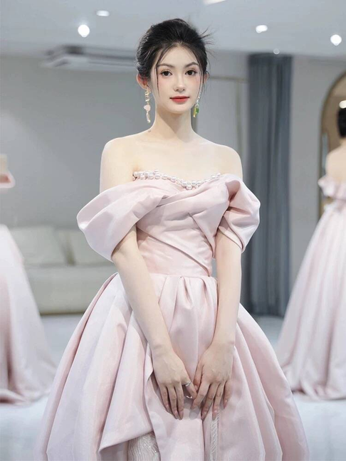 Modest Ball Gown Off The Shoulder Pink Sequin Long Prom Dress Inspiration Party Formal Gown Prom Dresses AU386