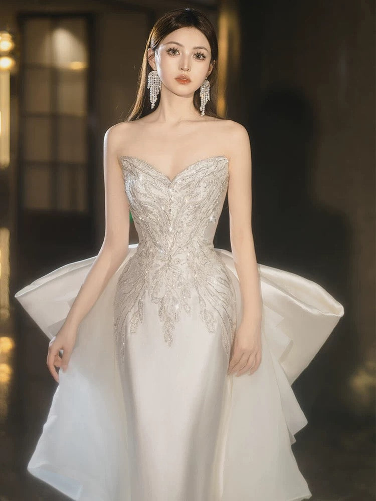 Sexy Mermaid Sweetheart White Satin With Silver Beads Gem Long Bride Dress Long Bride Dress Classy Wedding Dresses AU402