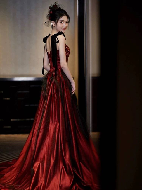 Timeless Sheath Spaghetti Straps Sequin Burgundy Prom Dress Inspiration Long Party Formal Prom Dresses AU429