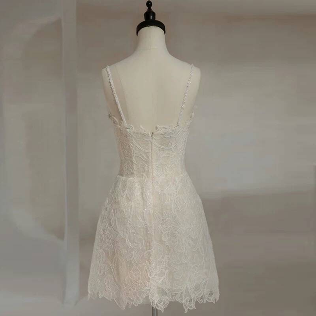 Romantic Sheath Spaghetti Straps Lace White Wedding Gown Fairytale Bride Gown Wedding Dresses AU453