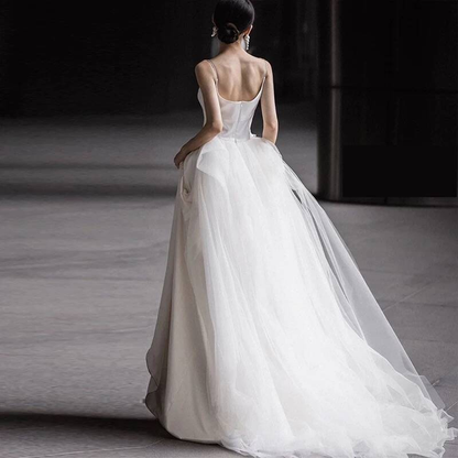 Princess Ball Gown Spaghetti Straps White Satin Wedding Dress Fairytale Autumn Wedding Gown AU455