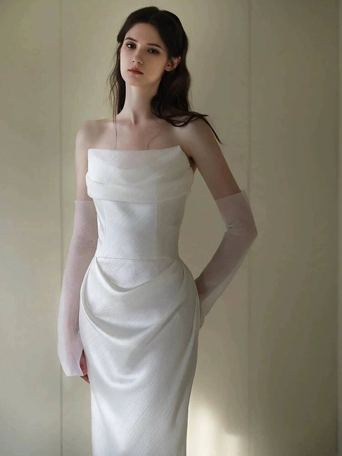 Romantic Sheath Strapless Satin White Wedding Gown Fairytale Bride Gown Wedding Dresses AU462