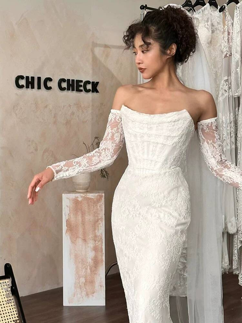 Elegant Sheath Strapless Satin White Lace Wedding Gown Fairy Bride Gown Wedding Dresses AU465