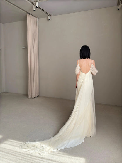Timeless A line Spaghetti Straps Tulle Ivory Wedding Dress Fairytale Wedding Dresses AU484
