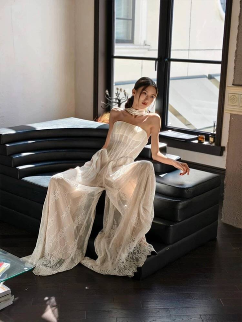 Vintage A line Strapless White Lace Wedding Dress Bride Gown Fairytale Wedding Dresses AU488