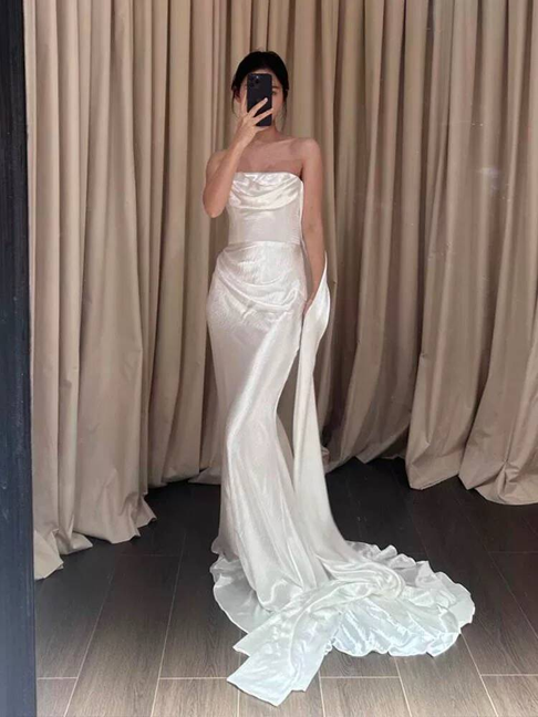 Timeless Mermaid One Shoulder Sleeveless Satin Ivory Wedding Dress Fairytale Wedding Dresses AU501