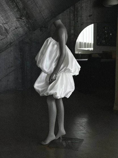 Dreamy Ball Gown Strapless Sleeveless Satin Wedding Dress Fairytale Long White Wedding Dresses AU510