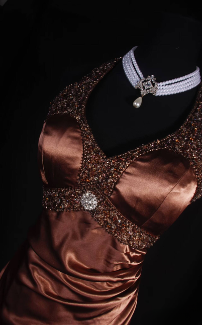 Vintage Prom Dresses 90s A Line Halter Brown Beads Satin Long Party Dress Inspiration Senior Dance Graduation Dresses AU561