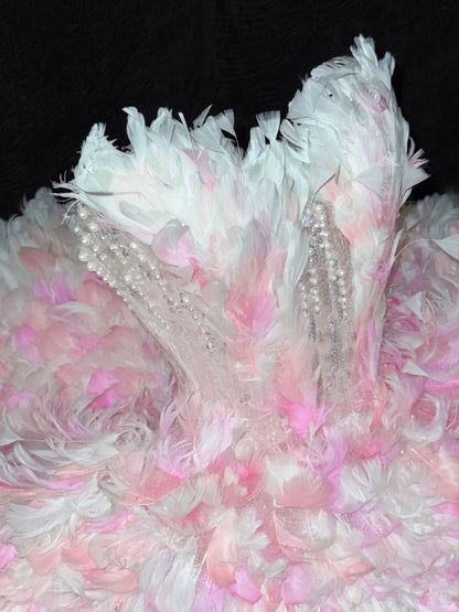 Luxury Ball Gown Strapless Pink Feathers Short 18th Birthday Dress Homecoming Dresses Cocktail Gown AU606