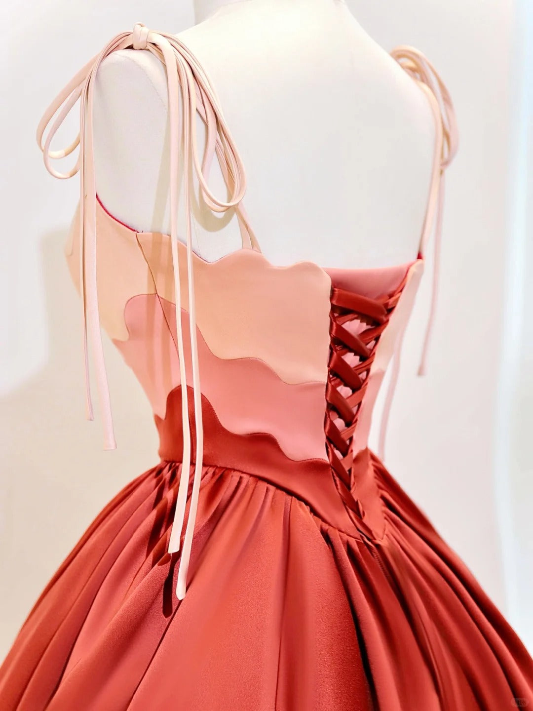 Charming Quinceanera Dresses Ball Gown Spaghetti Straps Satin Birthday Gowns Vestidos De 15 Anos Long Sweet 16 Dress AU853