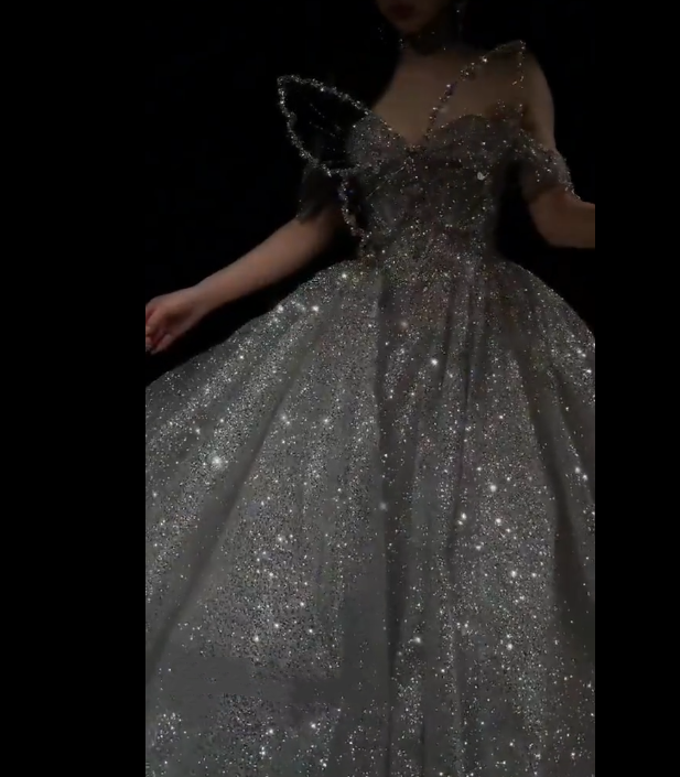Ethereal Ball Gown Sweetheart Neck Silver Sequin Bling Long Wedding Dress Fairy Formal Brides Gown Wedding Dresses B09