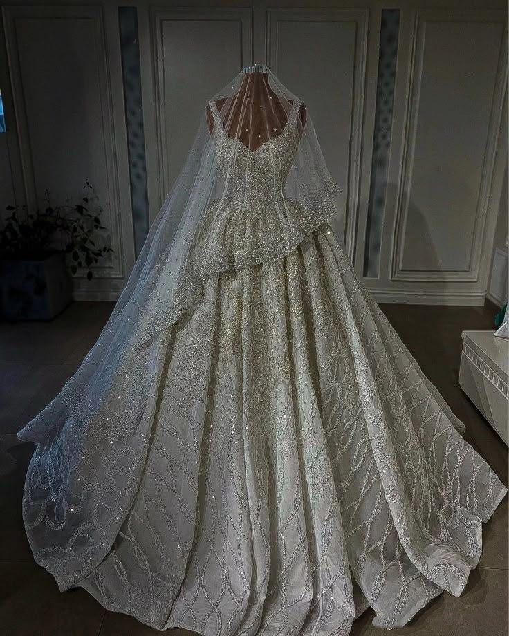 Dreamy Ball Gown Straps Long Sequin White Beads Wedding Dress Fairy Formal Wedding Dresses B121