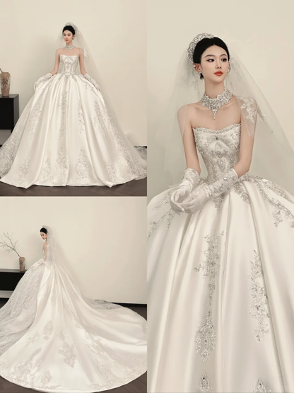 Ethereal Ball Gown Strapless Neck Silver Appliques Long Wedding Dress Fairy Formal Brides Gown Wedding Dresses B13