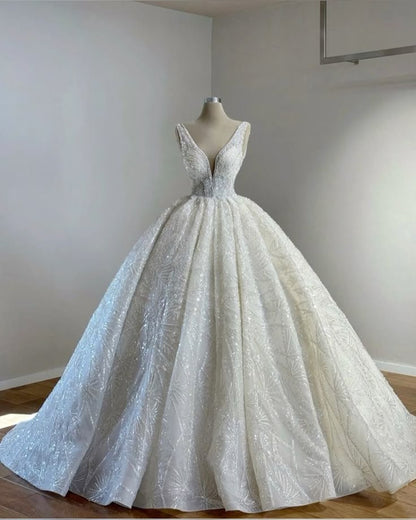 Elegant Ball Gown V Neck Sleeveless Long Sequin White Beads Wedding Dress Fairy Formal Wedding Dresses B132