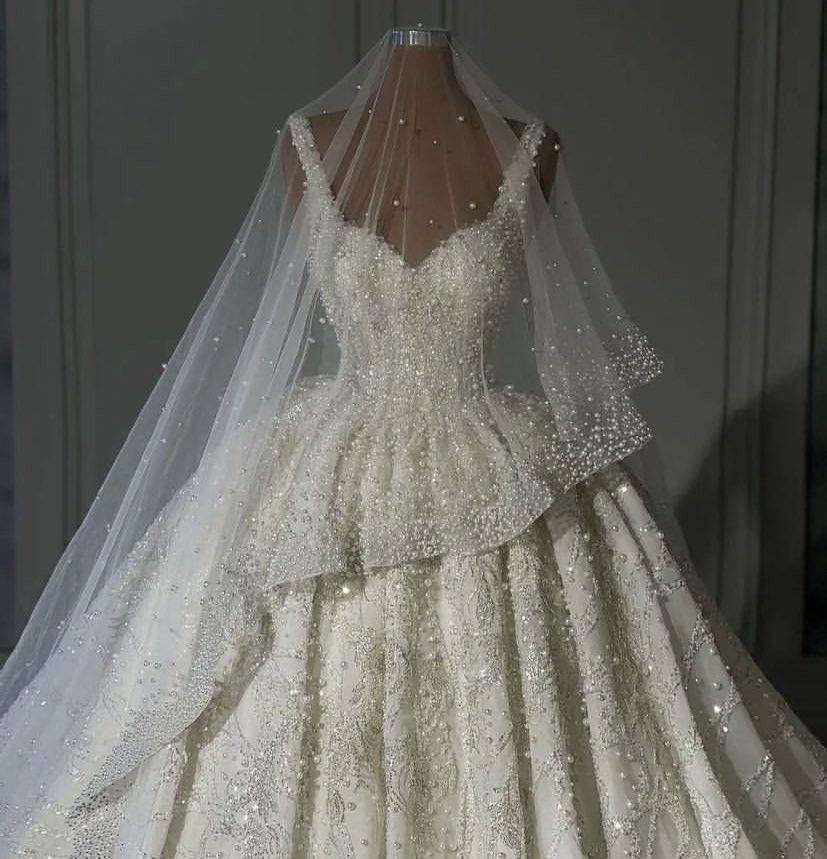 Dreamy Ball Gown Straps Long Sequin White Beads Wedding Dress Fairy Formal Wedding Dresses B121