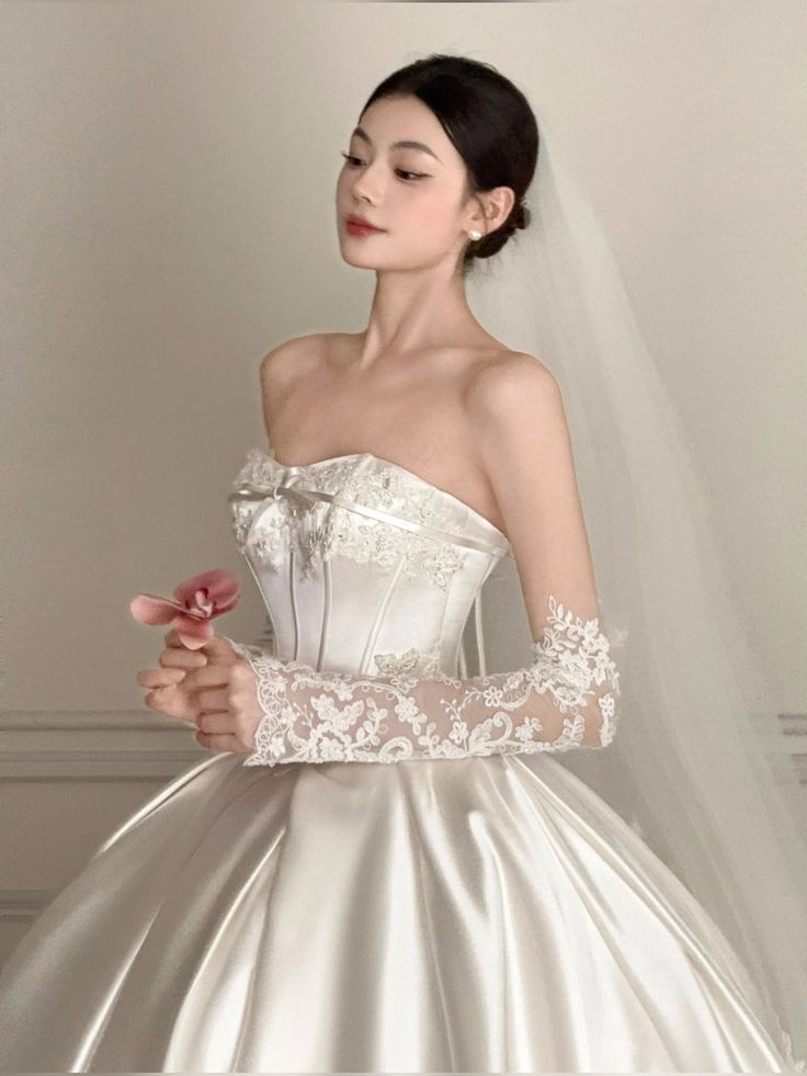 Modest Ball Gown Sweetheart Neck White Satin Lace Long Wedding Dress Fairy Formal Brides Gown Wedding Dresses B34