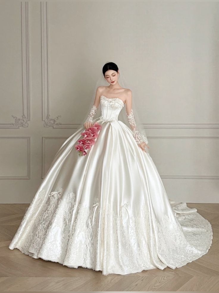 Modest Ball Gown Sweetheart Neck White Satin Lace Long Wedding Dress Fairy Formal Brides Gown Wedding Dresses B34