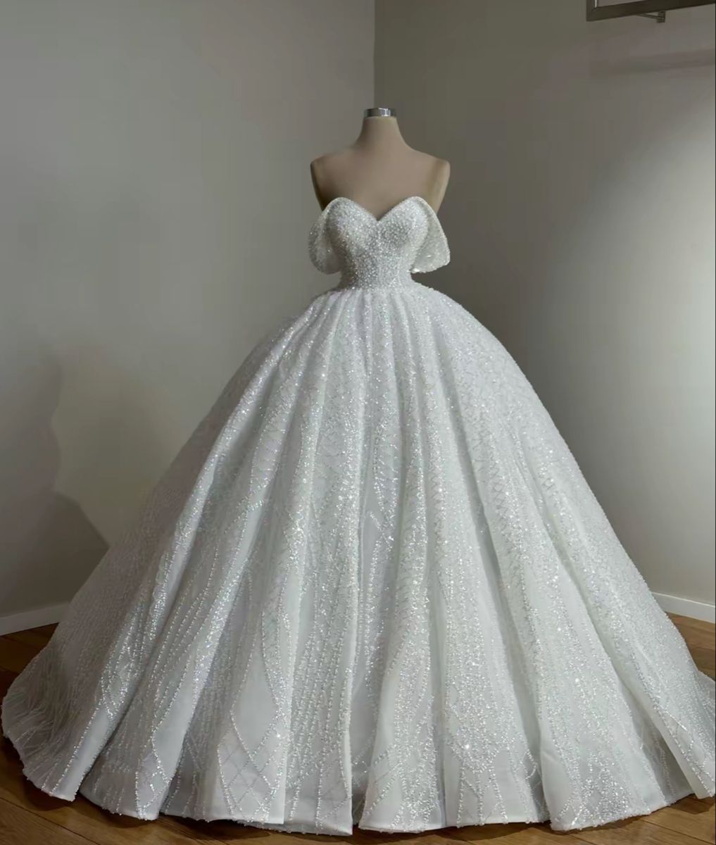 Elegant Ball Gown Off The Shoulder Short Sleeves Long Sequin Crystal White Wedding Dress Dream Formal Wedding Dresses B165