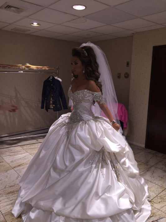 Vintage Ball Gown Off The Shoulder Princess Satin White Wedding Dress Fairytale Wedding Dresses Civil Brides Gowns B187
