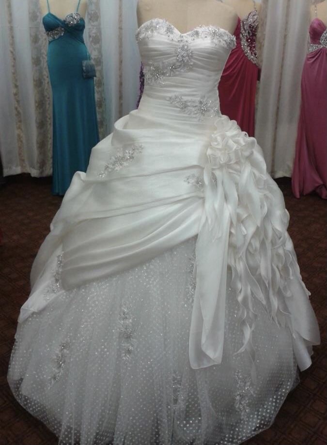 Vintage Ball Gown Sweetheart Long Silver Beads Crystal Satin Wedding Dress Fairytale Wedding Dresses B198