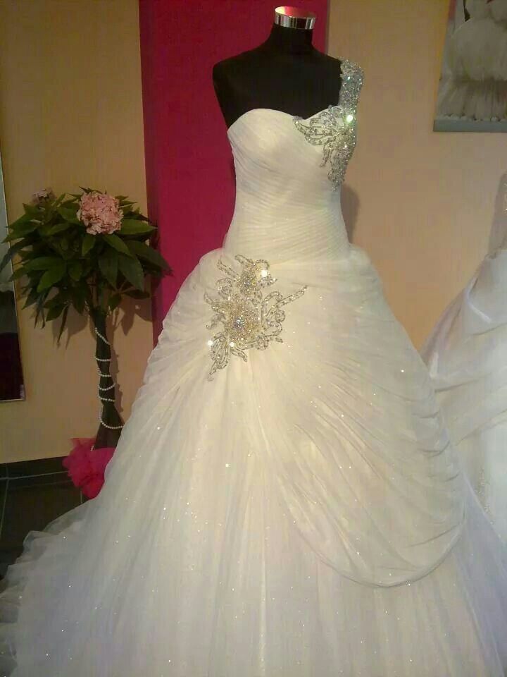 Vintage Mermaid One Shoulder Tulle Long Wedding Dress Fairytale Formal Wedding Dresses Civil Ruffles Brides Gowns B217