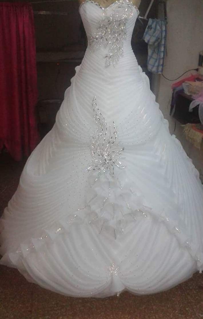 Vintage Mermaid Sweetheart Ruffles Silver Beads Long Wedding Dress White Wedding Dresses Retro Brides Gown B223