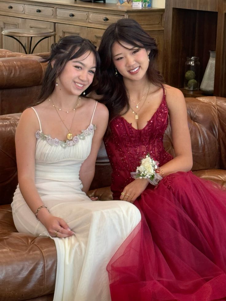 Modest Mermaid Spaghetti Straps Burgundy Lace Tulle Prom Dresses Inspiration Prom Dress Princess Graduation Dress B356