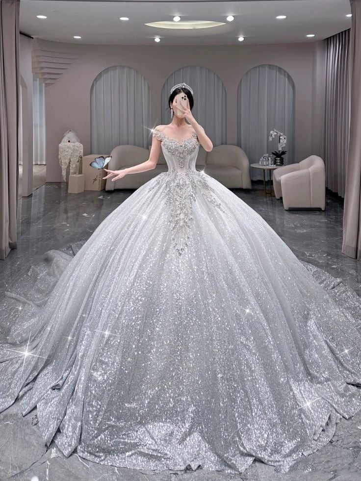Modest Ball Gown Scoop Neck Silver Sequins Long Wedding Dress Fairy Formal Brides Gown Wedding Dresses B38