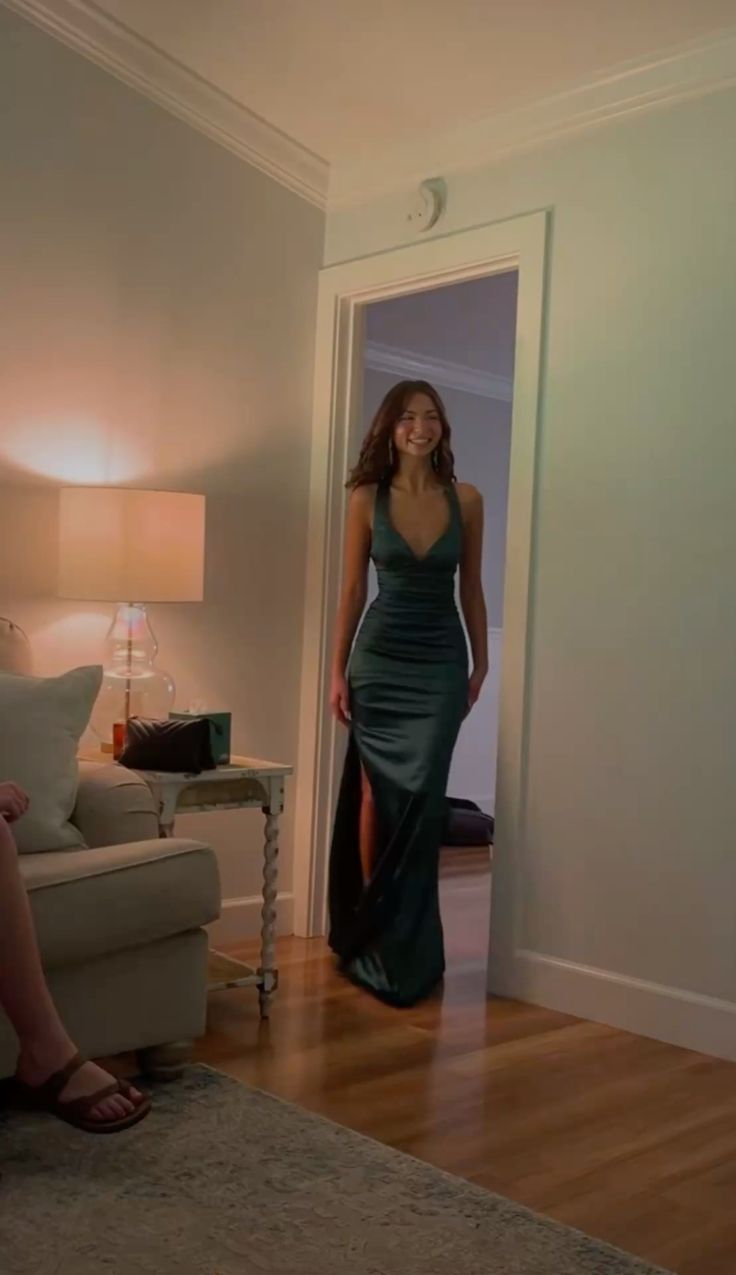 Stunning Mermaid V Neck Dark Green Satin Slit Prom Dresses Inspiration Prom Dress Princess Graduation Dress B433