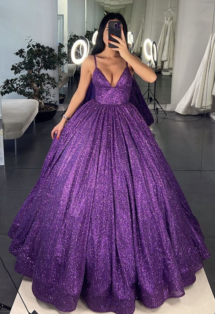 Classic Ball Gown Spaghetti Straps Grape Sequin Long Prom Dress Inspiration Party Senior Dance Prom Dresses B435