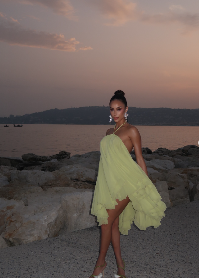 Cute A line Halter Yellow Chiffon Short 25th Birthday Dress Homecoming Dresses Cocktail Outfits B674