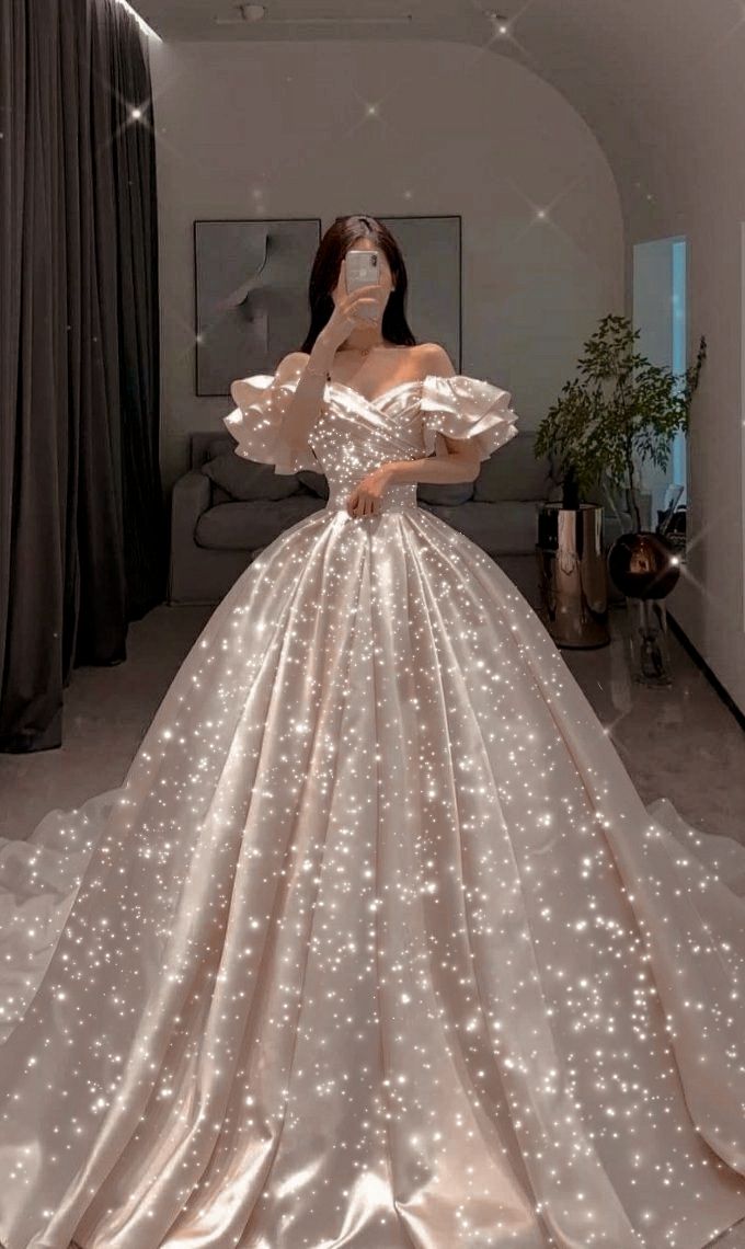 Dreamy Ball Gown Off The Shoulder Satin Long Wedding Dress Fairy Formal Short Sleeves Wedding Dresses B70