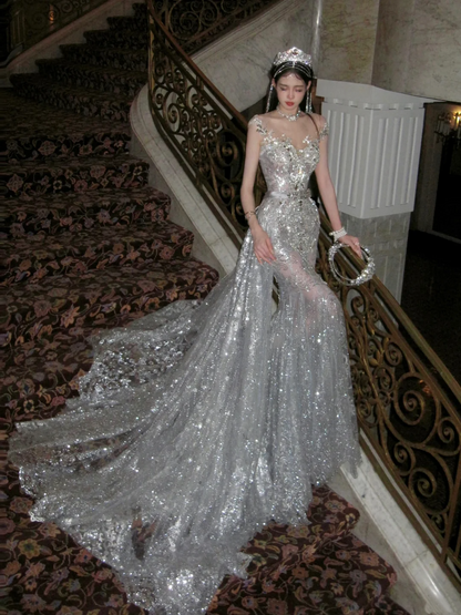 Luxurious Wedding Dresses Mermaid Scoop Neck With Beads Gem Silver Sequin Brides Dress For Brides Fitted Bridal Gown N073