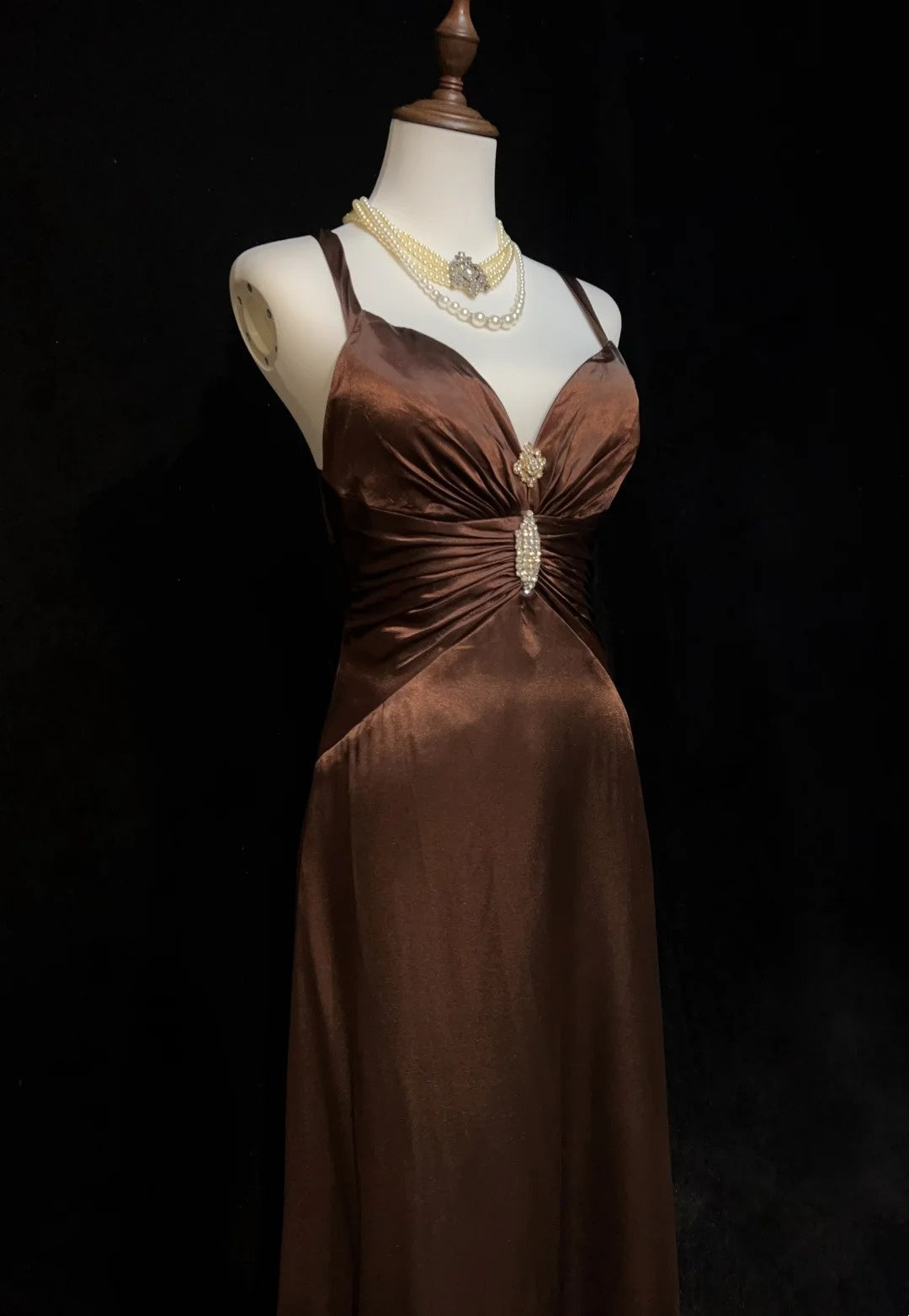 Vintage Prom Dresses A line Halter Brown Backless Satin With Pleated 1950s Long Formal Gown N2601