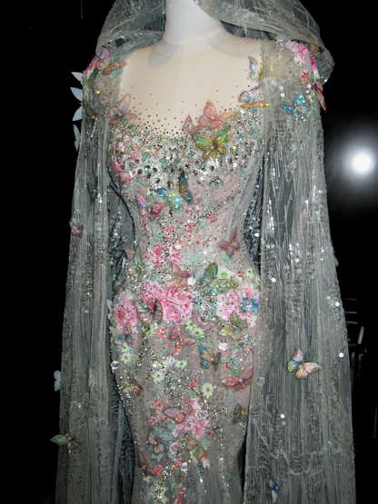 Shimmer Mermaid Scoop Neck Floral Sequin Lace Wedding Dress With Train Fairytale Brides Gown Wedding Dresses N062