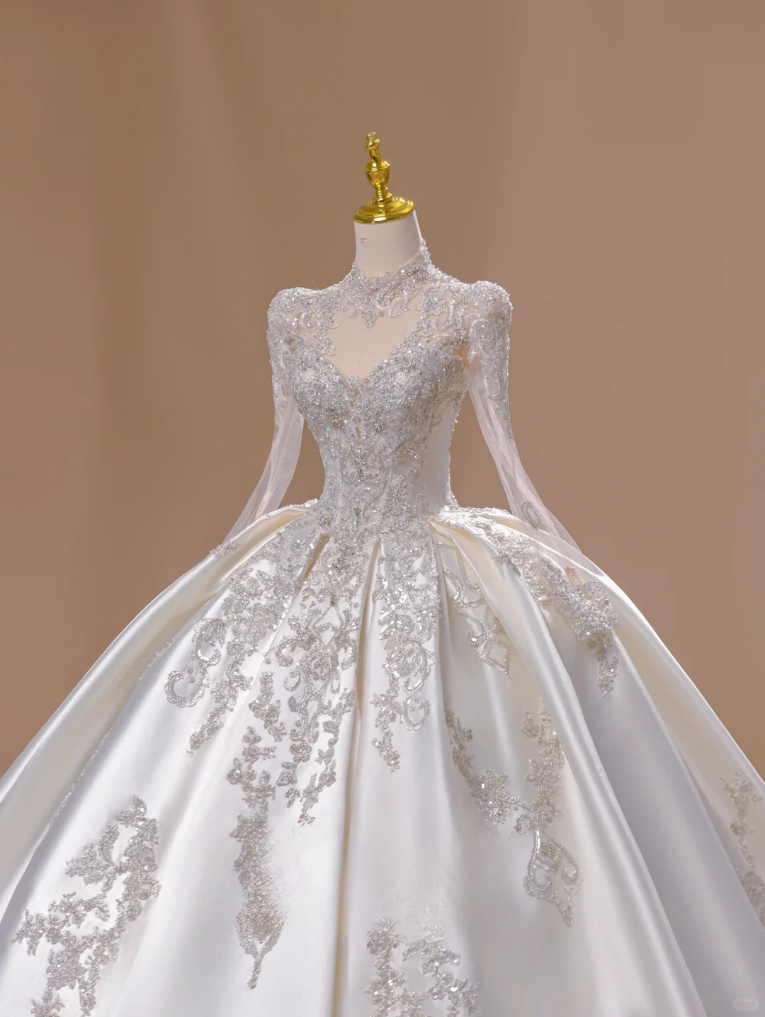Dreamy Ball Gown High Neck Silver Sequin Appliques Long Wedding Dress Beautiful Formal Cute Wedding Dresses DH2811