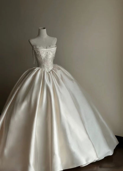 Luxury Ball Gown Sweetheart Lace Satin Wedding Dress Fairytale Long Wedding Dresses RB2840