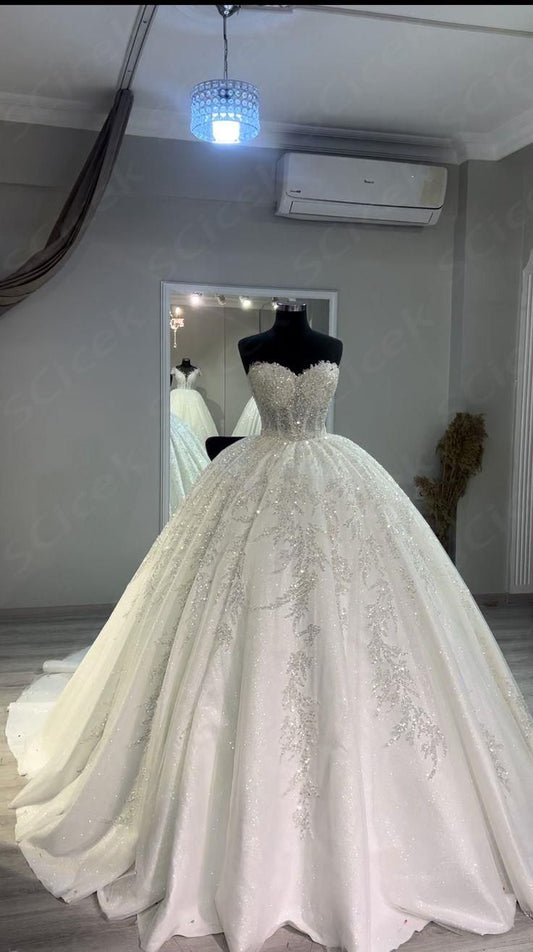 Unique Ball Gown Sweetheart Tulle Lace Appliques Wedding Dress Fairytale Long Wedding Dresses RB2864