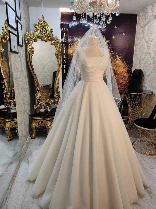 Dreamy Ball Gown Square Neck White Satin Long Fitted Silver Beads Wedding Dress Formal Bridal Gown Wedding Dresses DH2892